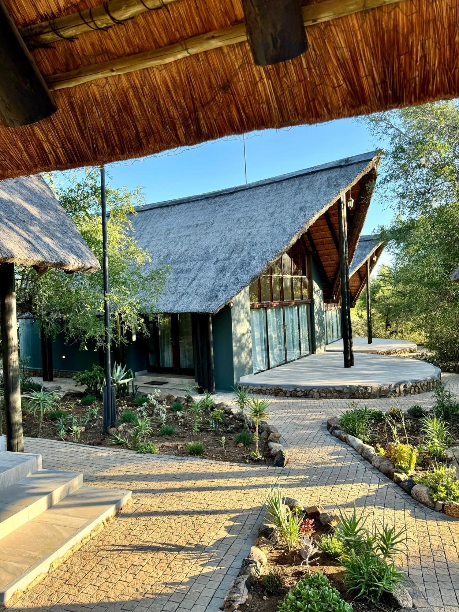 Pangolin Game Lodge - Self Catering, Incl 2 Game Drives Per Day Matlhagame Exteriér fotografie