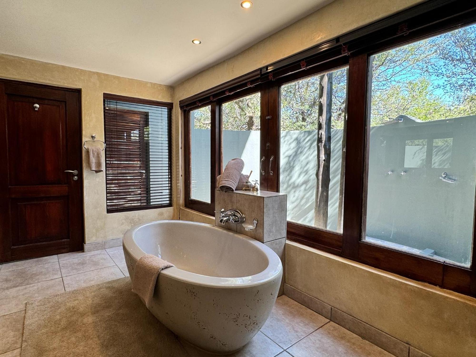 Pangolin Game Lodge - Self Catering, Incl 2 Game Drives Per Day Matlhagame Exteriér fotografie