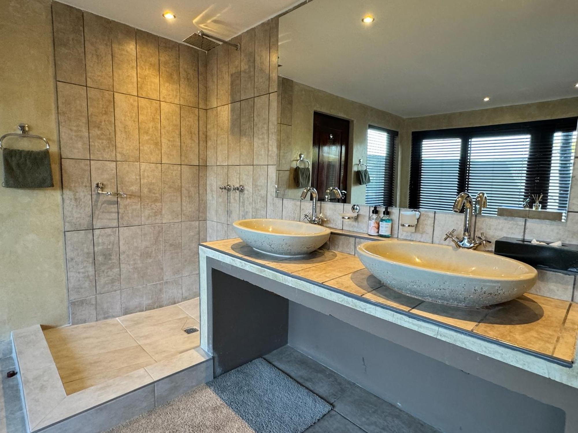 Pangolin Game Lodge - Self Catering, Incl 2 Game Drives Per Day Matlhagame Exteriér fotografie