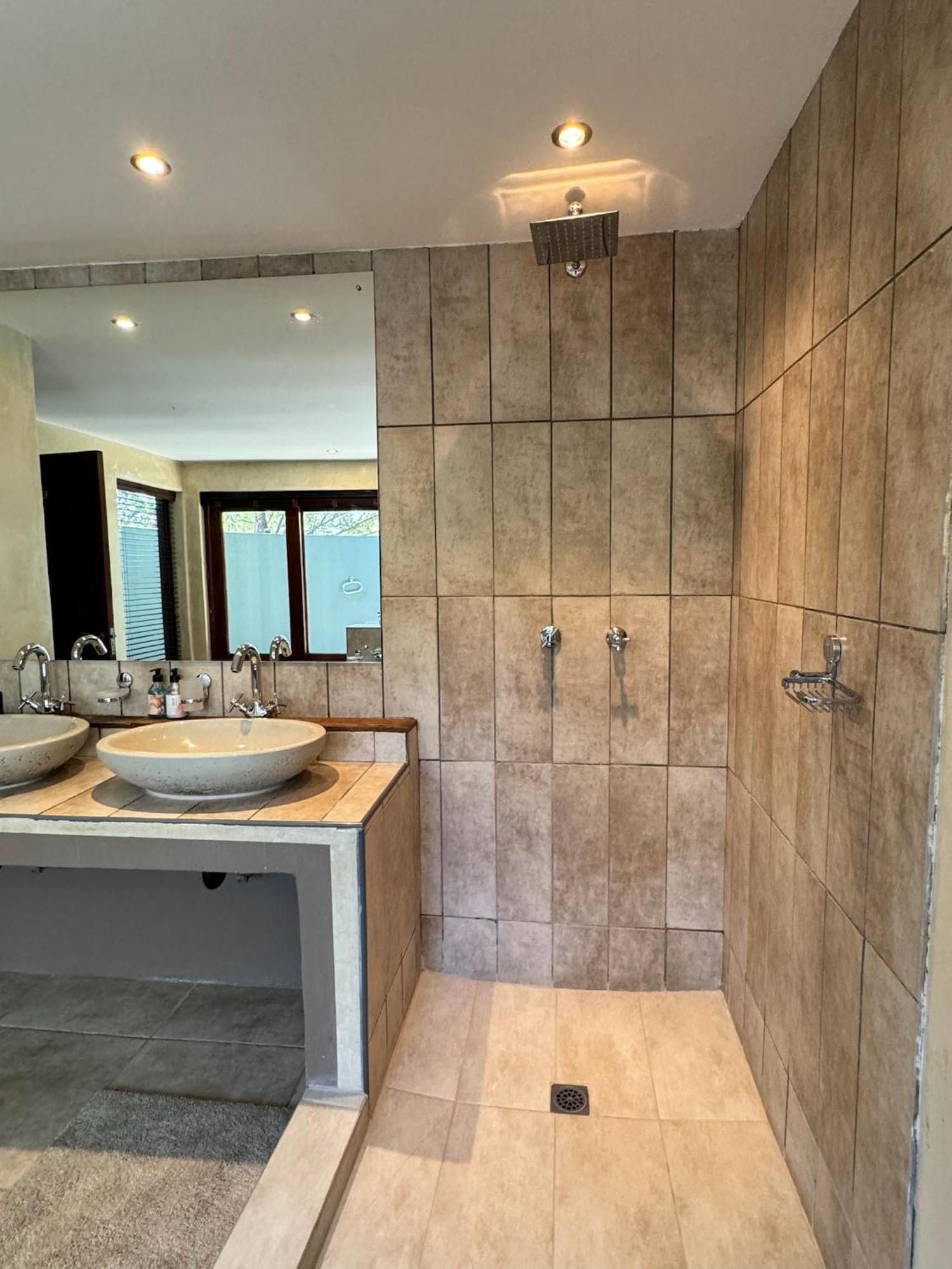 Pangolin Game Lodge - Self Catering, Incl 2 Game Drives Per Day Matlhagame Exteriér fotografie